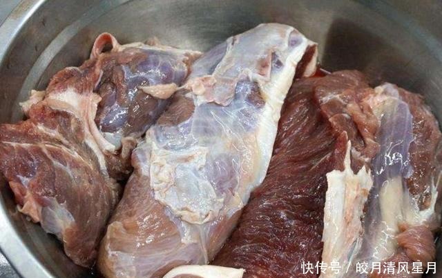 這道菜進伏后要多吃,煮熟拌勻一盤,低脂高蛋白,多吃不長肉