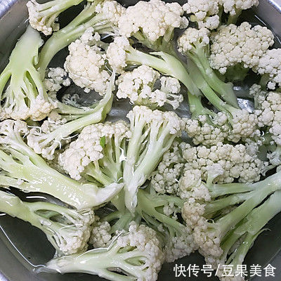 做法简单零失败的健康美味空气炸菜花