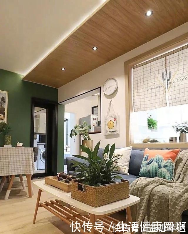 墨绿色|走进她的家,似乎全世界都安静了,65㎡的小公寓里处处是心动!