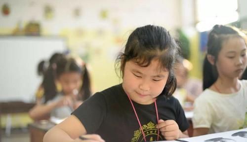 家长|退休老教师坦言：长大后有出息的孩子，往往出自这4种家庭