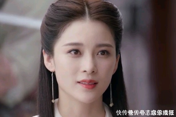 小龙女|黄衫女是杨过后人无疑，但并非小龙女所生，她才是黄衫女亲娘