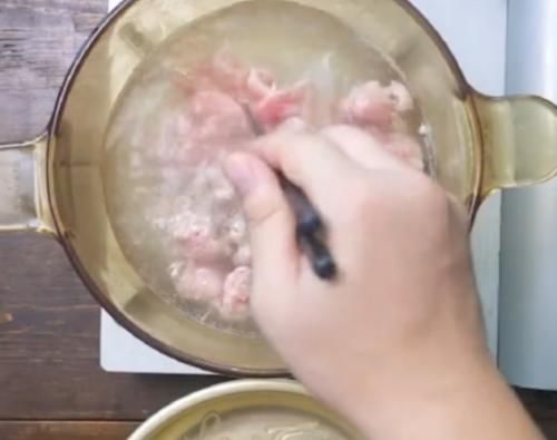  正道|冬天要刺激一回！酸酸辣辣才是正道啦！肥牛这样做才好吃~