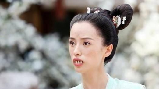 还记得《美人制造》中的龅牙妹吗？当初嫌她丑，如今美到认不出