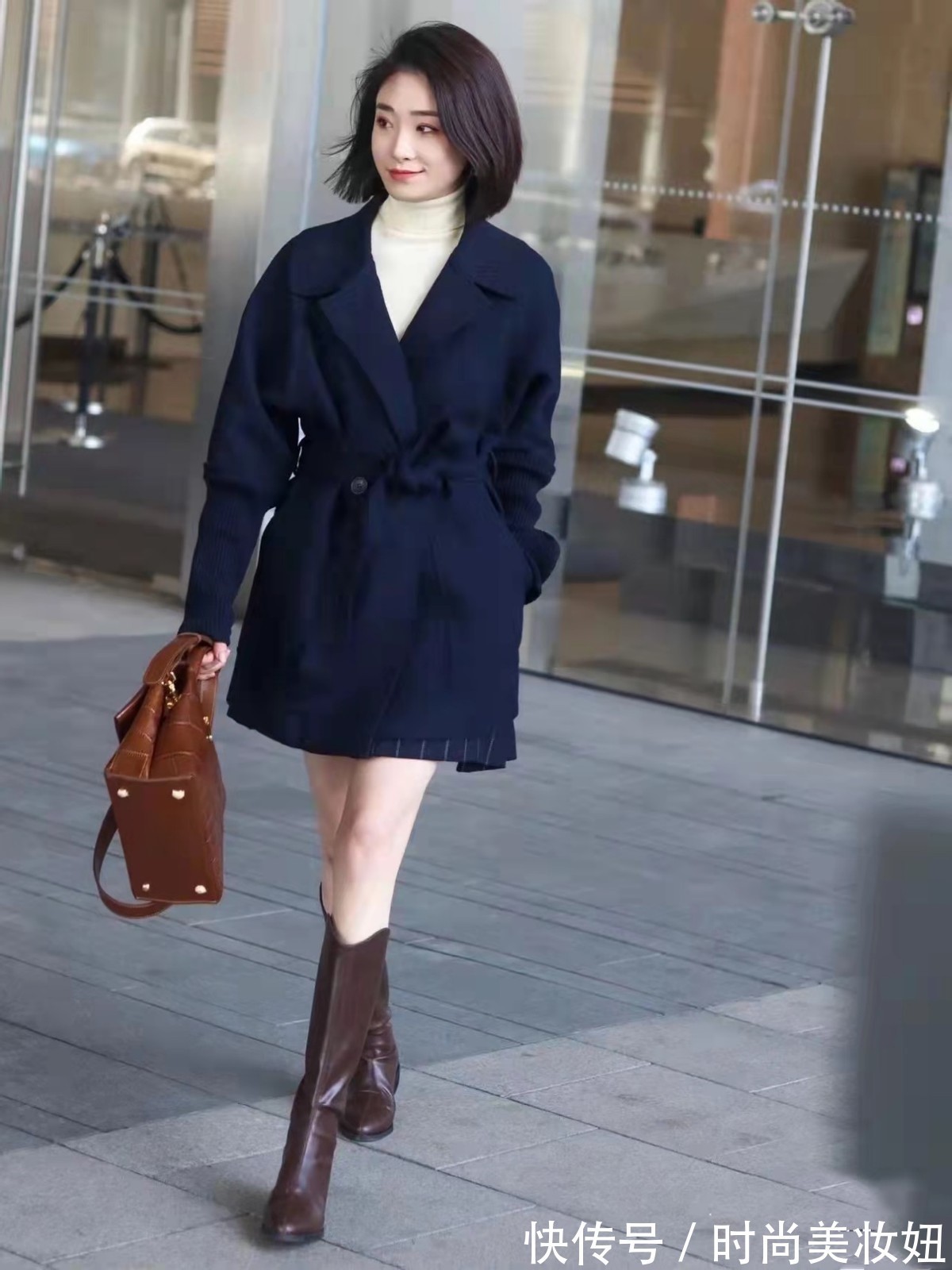 博主|“大衣+长靴”才是冬季正确打开方式,借鉴潮人示范,高级洋气
