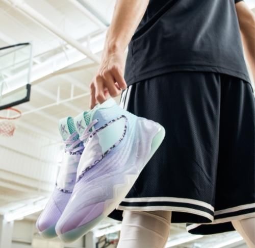 安踏kt6 全新安踏KT6“行云流水”配色正式发售!安踏的配色设计能力让人感到惊讶