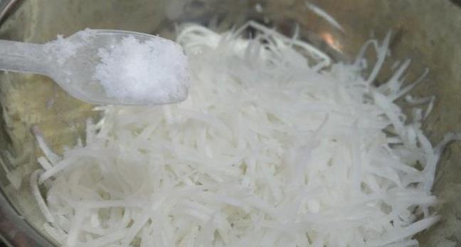 卜饺子|萝卜做馅,直接包还是焯水?都不对,难怪不好吃,教你做法,真鲜