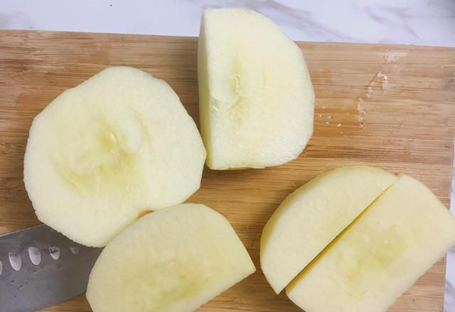  喜欢|腌芥菜时，别只会放盐，多加3招，芥菜丝脆爽入味，比辣白菜好吃