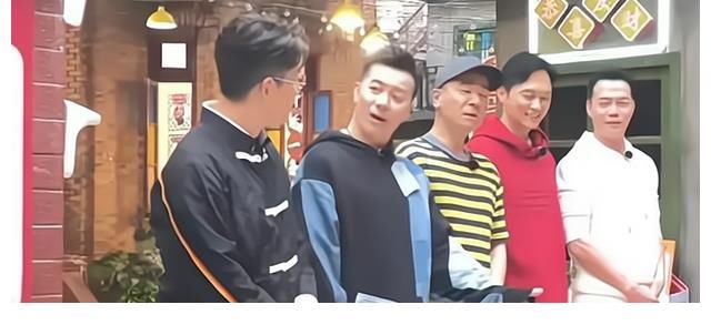 《大湾仔的夜》官宣定档，6位飞行嘉宾曝光，2位哥哥4位港星