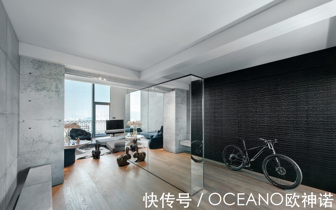 住宅|604㎡的极简工业风，诠释至简至美的生活