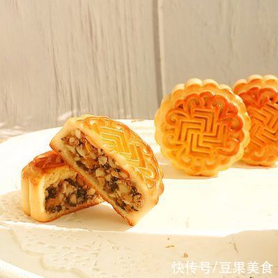 搅拌均匀|广式伍仁月饼（手工馅料制作）