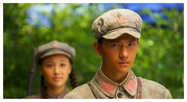 赵露思 《且试天下》路透更新,赵露思搭配顶流杨洋,此次升咖能否成功?