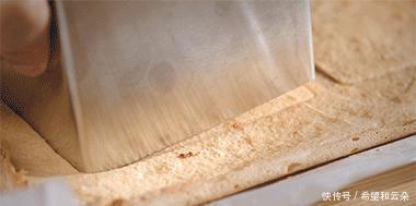 酸酸甜甜|超高颜值玫瑰西瓜蛋糕,酸酸甜甜还有酒香,还有果冻的口感~