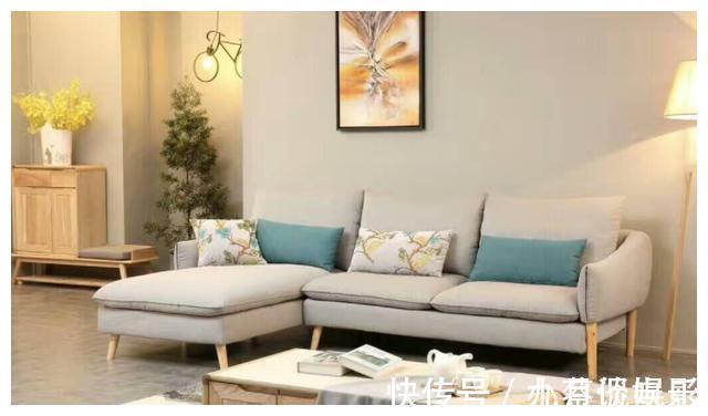 内行人|沙发怎么选?实木、布艺好难选,内行人都建议买它,可别买错
