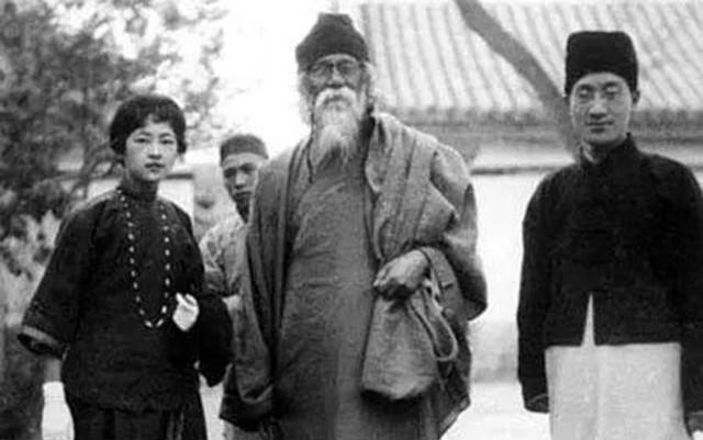 徐志摩|徐志摩陆小曼的婚姻,从婚前5次不吉暗示,便已注定悲惨结局