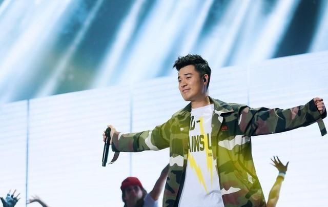 郭麒麟官宣回归跑男，他的贡献太重要了，没了他少了一半乐趣