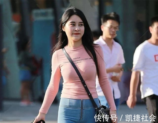 曼妙 身材微胖女士的穿搭,坚持以“束腰”为核心,曼妙身姿不远了!