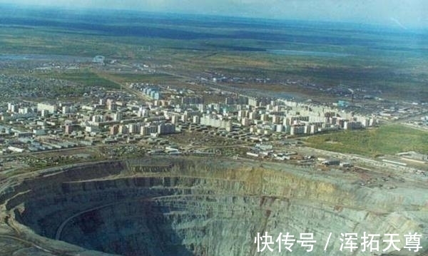 科学家 地球内部已探明数万亿钻石,为什么没人敢采集?