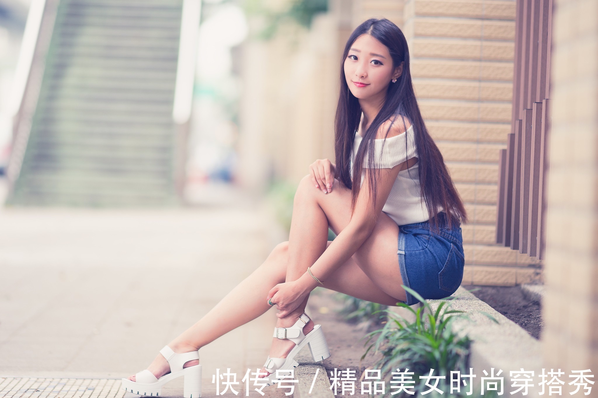 穿搭|暑假即将来临,这位小姐姐的出游穿搭很是休闲舒适