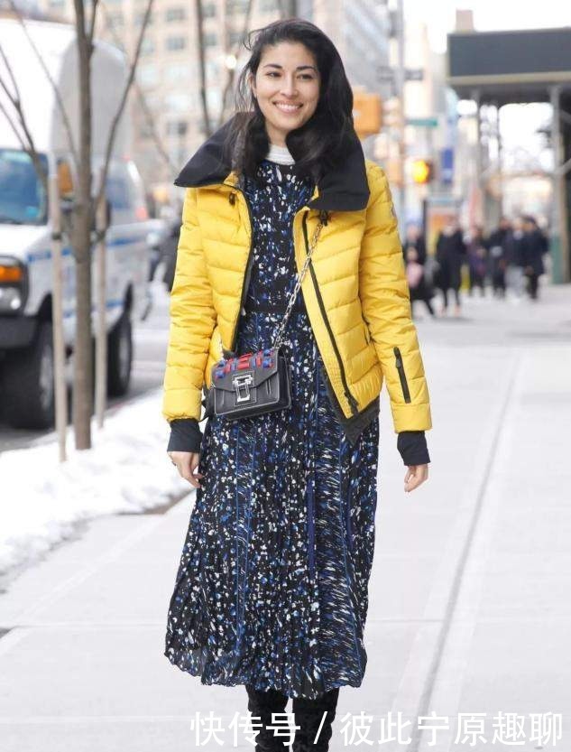 长度|最近火了一种穿法,叫“及臀羽绒服+裙子”,保暖显瘦,照穿准美