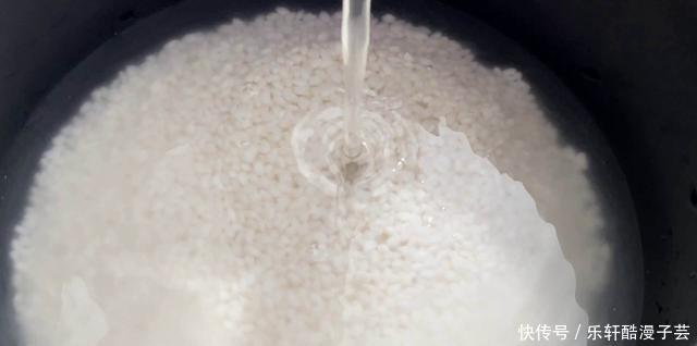 椰蓉|天热,糯米就要这样做,香甜软糯,凉了更好吃,吃一次就忘不了