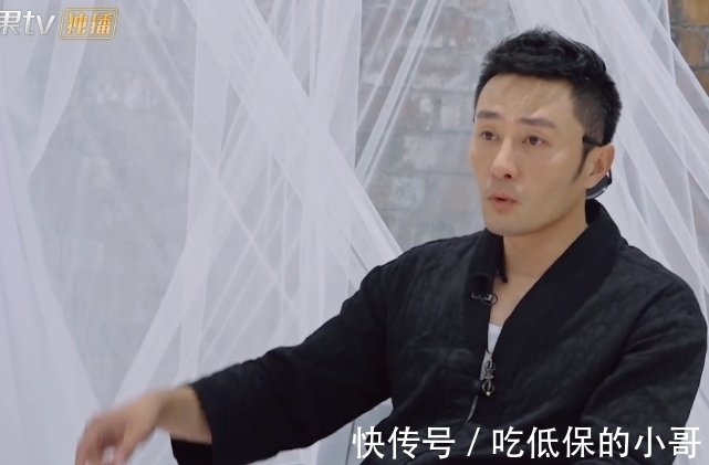 44歲女星自稱是校花,在家全職10年沒(méi)戲拍,離婚后租房一個(gè)人帶娃