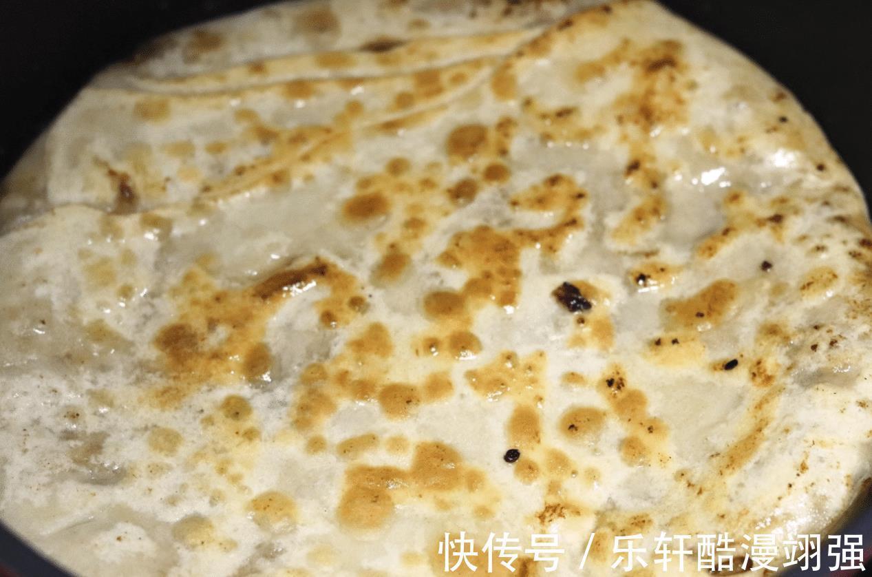 解馋|自制千层猪肉饼,好吃不腻,外皮酥脆,馅料鲜香,真解馋