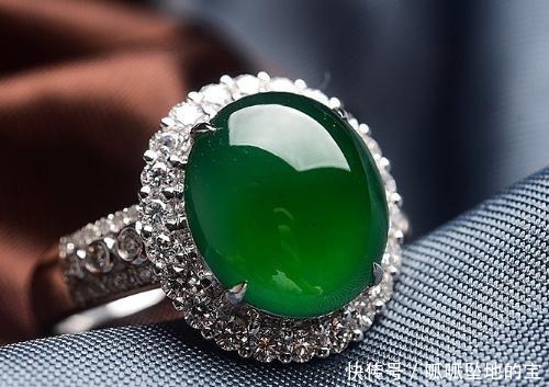 翡翠|翡翠戒指可不能乱戴,不然,很可能被人当成“海王”!