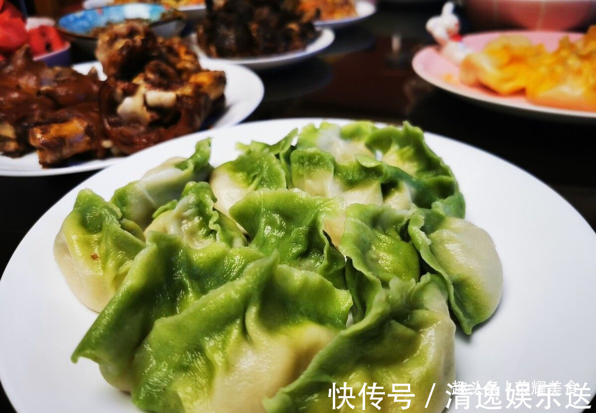 买菠菜时,选“长”还是选“短”的牢记“3不买”,别随便买了