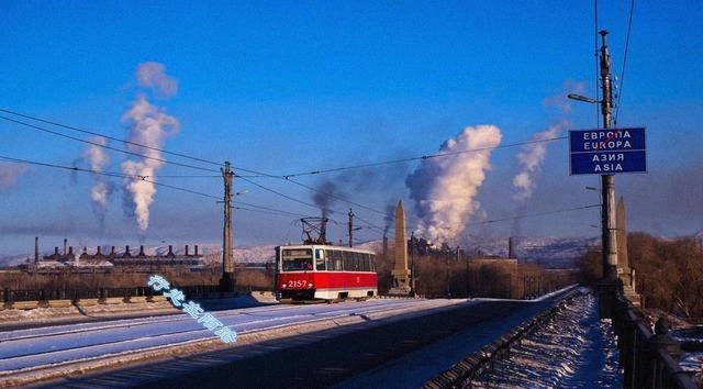 二战|俄罗斯钢铁城市:二战时涌入60万青年,生铁产量已超5亿吨