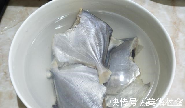 记着夏季多吃鱼，教你鲳鱼的美味做法，软香入味，鲜香不腥