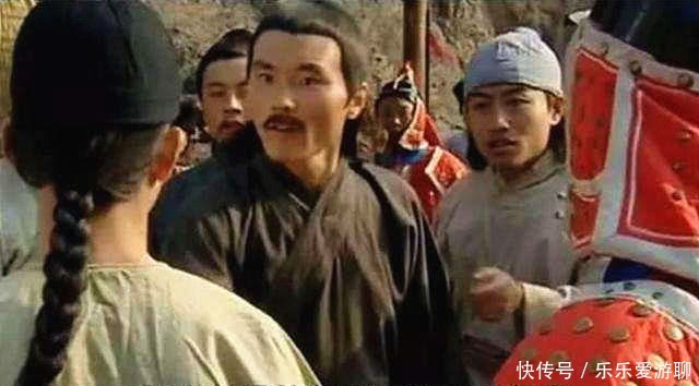 博物馆|为了和过去告别，溥仪亲手从身上剪下一物，捐给了故宫博物馆