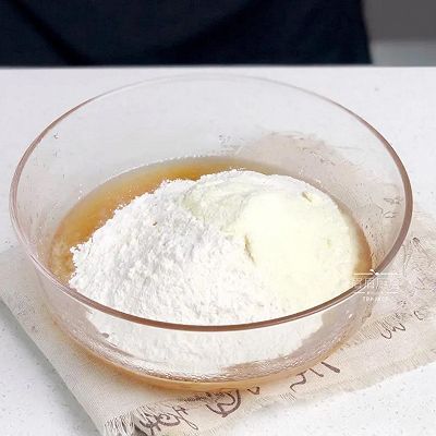 肉松|金沙咸蛋黄肉松月饼