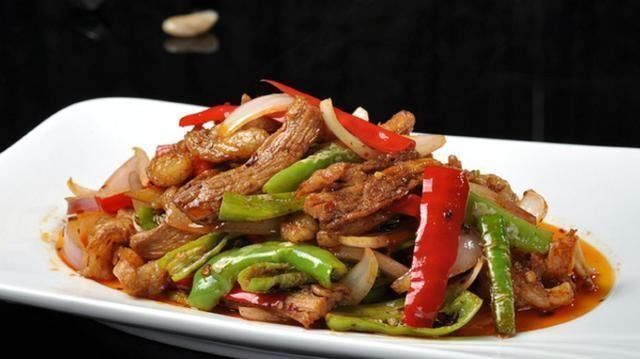  核桃仁|回锅牛肉，如意香干，麻酱杂果卷，酱香时蔬丸子的做法的做法