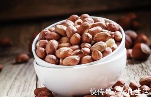 好处|坚持每天早上吃花生,半月左右,八成会有3个好处“不请自来”