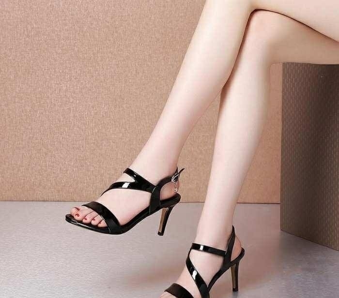 腿部|女神必备潮流高跟鞋,瞬间拉长腿部线条,演绎出完美的女神范