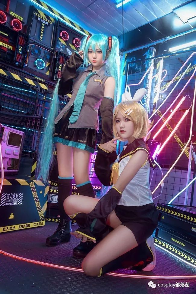 rin|cos：初音miku＆镜音rin 文艺复兴