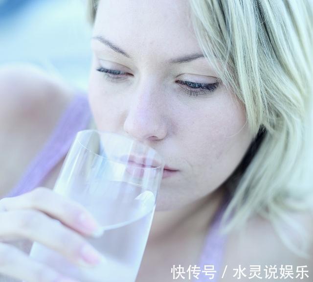 心脑血管疾病|早上起床第1件事，不是喝水不是排便，知道它，可能比别人更长寿