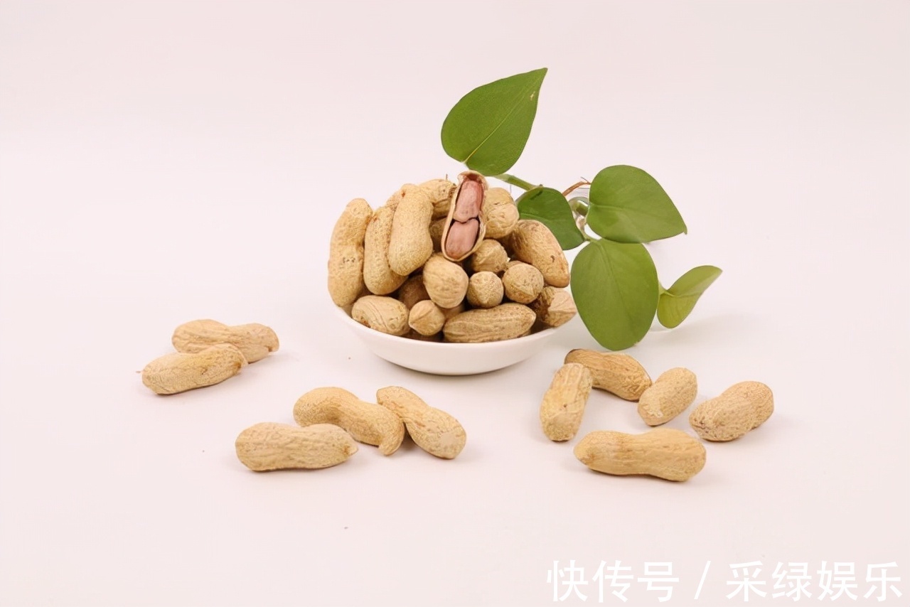 营养物质|生花生和熟花生,哪个营养更高注意这5类人最好少吃,要听劝