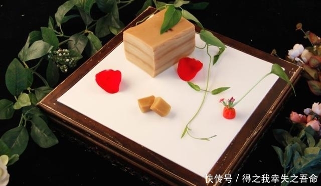 低下头,伸出手,为美食到苍南走一走