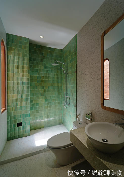 主卧|她住128㎡的联排别墅,家里3处天井,满眼绿色,像个植物园