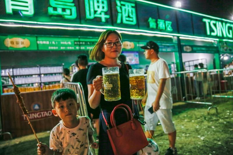 开出|上海郊区接连开出大型商场,底气何在?竟吸引市民开车几十公里去逛街