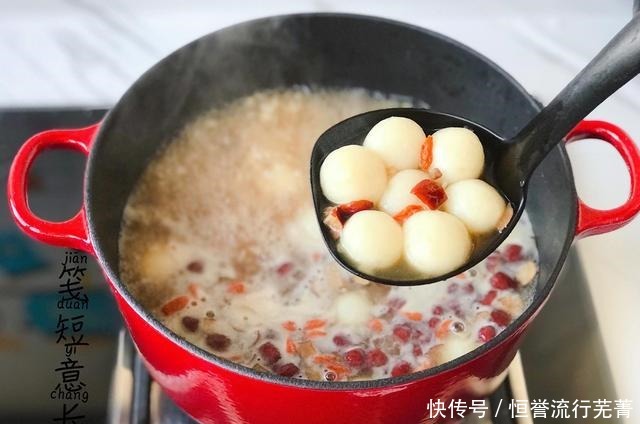 人参|这菜被誉为“植物人参”,搓成丸子煮1锅,丝滑绵软,香甜又热乎