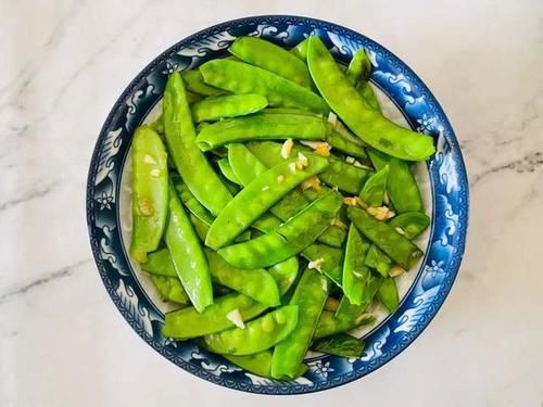 晒晒我家的冬日晚餐，4个菜快速上桌，清爽好吃，网友：太素了