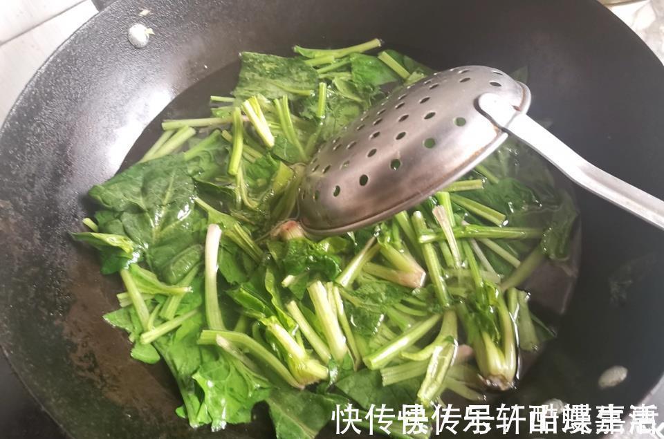 补钙|天热了，这道菜补钙明目最适合孩子吃，做法简单鲜美下饭，吃不够