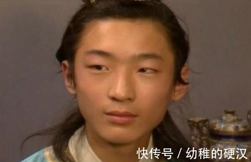 莺儿#红楼梦:大观园的赌博之风是从哪里刮起来的?她带着贾府少爷赌钱