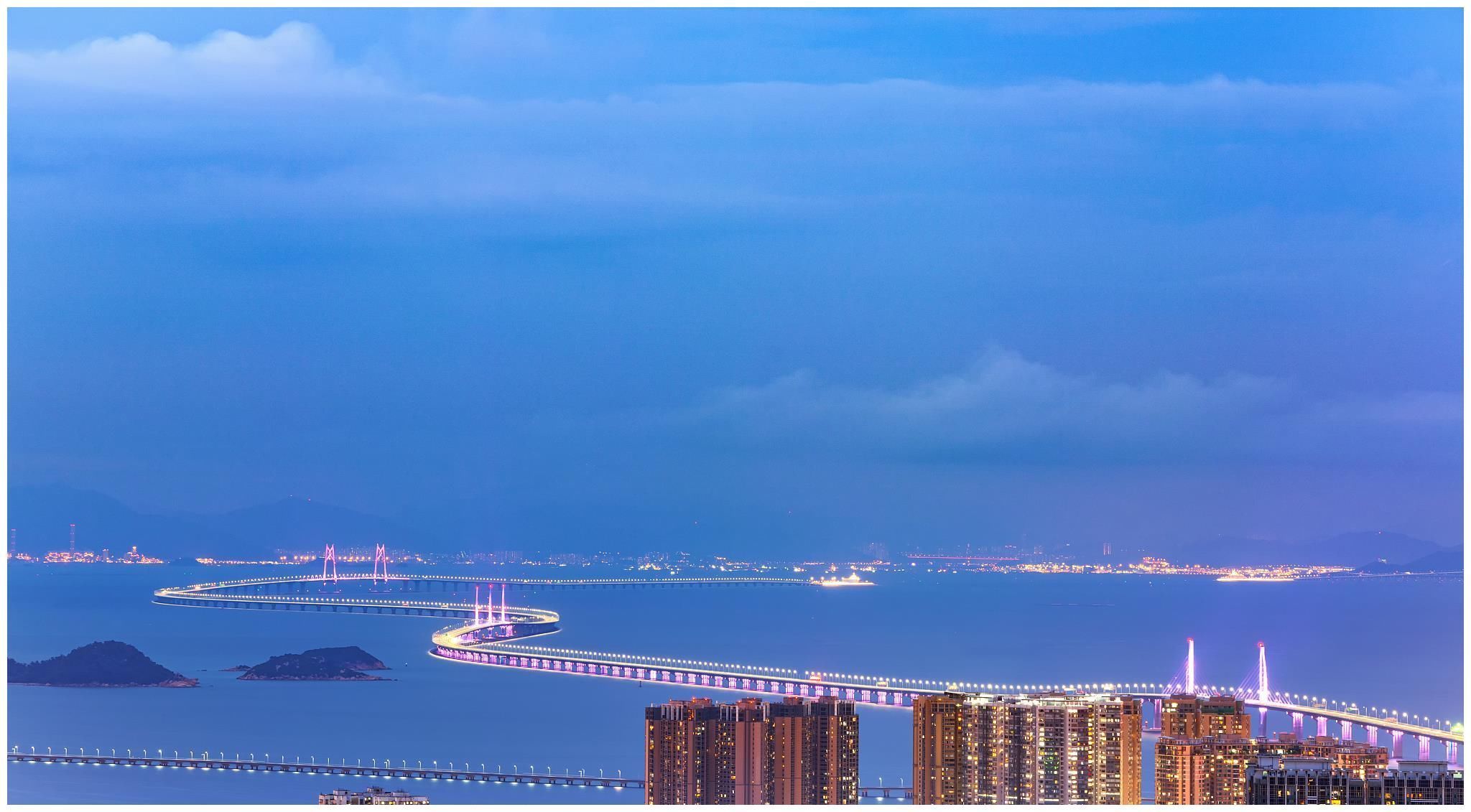 古诗词|她凭什么“顶替”董卿主持《中国诗词大会》？董卿的答复令人沉默