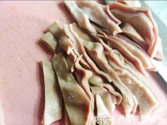 胃粘膜|花生加一宝,养胃最厉害,修复胃粘膜,胃不好的人这汤要多喝