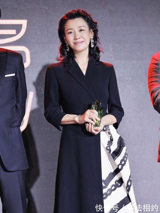 书法家&还记得《父母爱情》的“德华”吗?其硬笔书法开阔大方,细腻温润