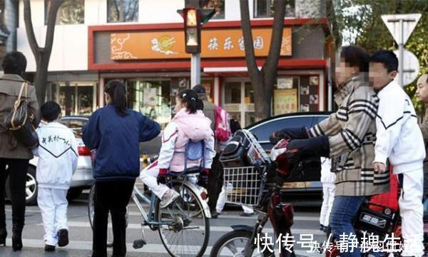 孩子|中国父母接送孩子上下学,日本让孩子独自上下学,背后差距在哪儿