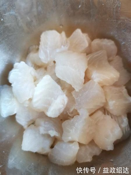 角膜|它才是真正“明目高手”,孩子常吃明目防近视,眼镜慢慢不用戴